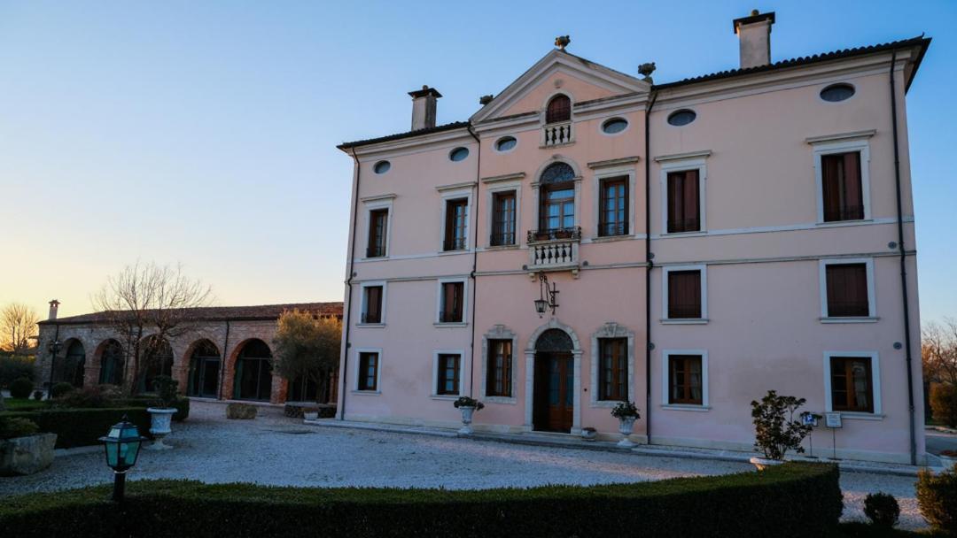 Villa Bongiovanni Сан-Боніфачо Екстер'єр фото